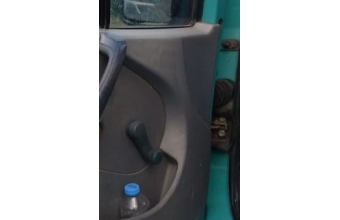 2000 model mercedes benz sprinter 312d 2.9 çıkma sol ön cam kolu.