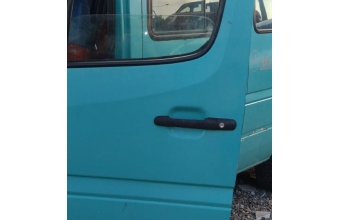 2000 model mercedes benz sprinter 312d 2.9 çıkma sol ön kapı kolu.