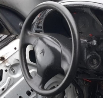 2000 model peugeot partner 1.9 d çıkma direksiyon simidi