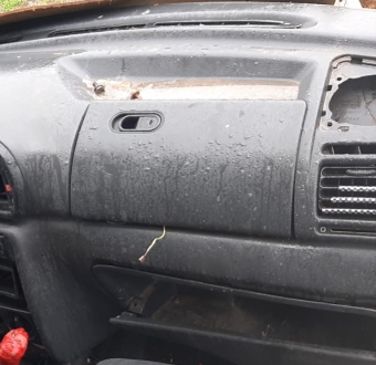 2000 model peugeot partner 1.9 d çıkma dolu torpido