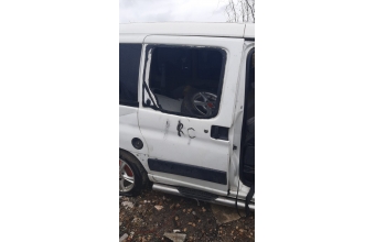 2000 model peugeot partner 1.9 d çıkma sağ sürgü kapı