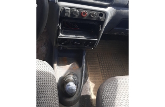2000 model peugeot partner 1.9 dizel klimalı çıkma orta konsol