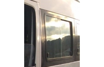 2001 2006 model ford transit 650l çıkma sol orta cam