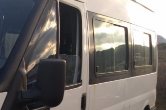 2001 2006 model ford transit 650l çıkma sol takım camlar