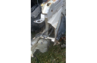 2001 2006 model ford transit v184 çıkma silecek su bidonu