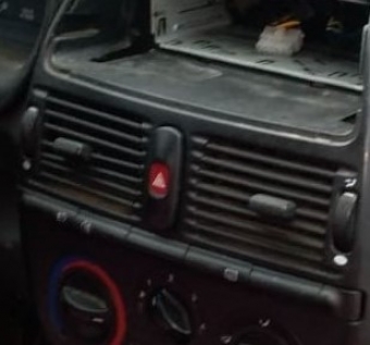 2001 model fiat brava 1.6 16v çıkma orta menfezler