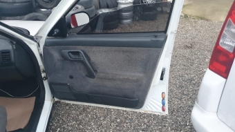 2001 model lada vega 1.5 benzinli sökme kapı döşeme takımı.