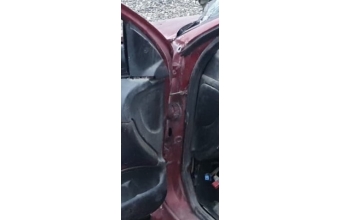 2001 model peugeot 206 1.4 gt çıkma sol ön kapı menteşesi.