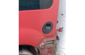 2001 model renault kangoo 1.9 dizel çıkma depo kapağı.