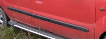 2001 model renault kangoo 1.9 dizel çıkma kapı plastik şeritleri.