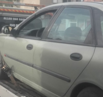 2001 model renault laguna 1 1.8 16v çıkma sol takım kapı