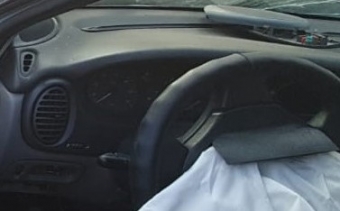 2001 model renault megane 1 1.6 8 valf çıkma gösterge paneli çerçevesi.