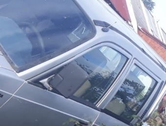 2001 model tata telcoline 4x2 çıkma sol ön kapı camı.