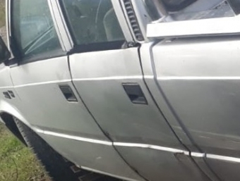 2001 model tata telcoline 4x2 çıkma sol takım kapı kolu.