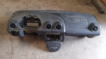 2002 2008 model ford fiesta çıkma dolu torpido direksiyon airbagli