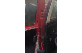 2002 model citroen berlingo 1.9 çıkma sol bagaj menteşesi.