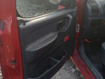 2002 model citroen berlingo 1.9 çıkma sol ön kapı kol dayama.