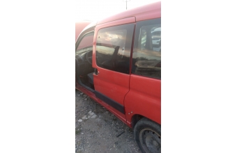 2002 model citroen berlingo 1.9 çıkma sol yan panel.
