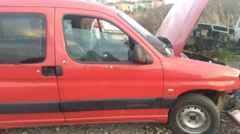 2002 model citroen berlingo 1.9 kesme kasa.