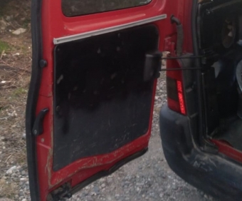 2002 model citroen berlingo sökme sol arka bagaj kapağı döşeme.