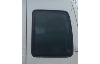 2002 model peugeot expert 1.9 dizel çıkma sağ bagaj camı