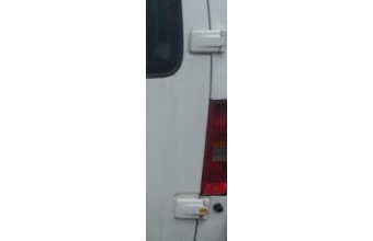 2002 model peugeot expert 1.9 dizel çıkma sağ bagaj menteşesi