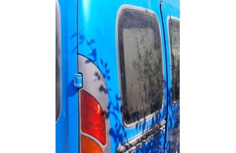 2002 model renault kangoo express 1.9 çıkma sağ arka cam