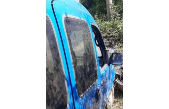 2002 model renault kangoo express 1.9 çıkma sağ sürgü kapı camı