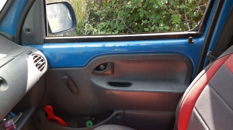 2002 model renault kangoo express 1.9 sökme sağ ön kapı döşemesi