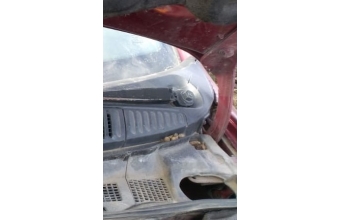 2002 model renault megane 1 coupe çıkma kaput menteşe