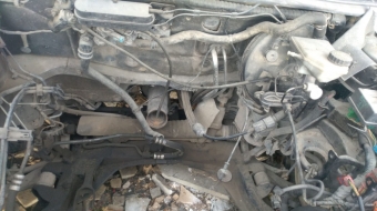 2003 model peugeot 607 2.2 benzinli çıkma motor iç tesisat.