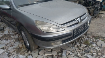 2003 model peugeot 607 2.2 benzinli çıkma sağ ön çamurluk.