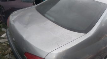 2003 model peugeot 607 2.2 çıkma bagaj kapağı.