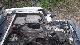 2003 model peugeot partner kesme sol podya