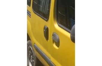 2003 model renault kangoo 1.9 çıkma sağ takım kapı kolu