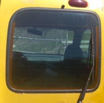 2003 model renault kangoo 1.9 çıkma sol bagaj kapağı camı