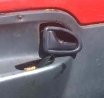 2003 model renault kangoo 1.9 çıkma sol ön kapı kolçağı