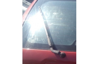 2004 kia rio çıkma bagaj silecek kolu.