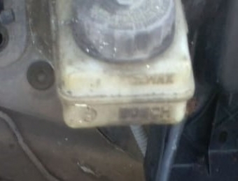 2004 model peugeot 307 1.4 hdi çıkma cam su bidonu