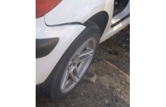 2004 model peugeot 307 1.4 hdi çıkma çelik jant