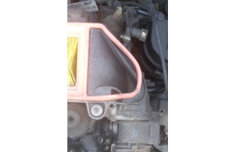 2004 model peugeot 307 1.4 hdi çıkma hava filtre kutusu