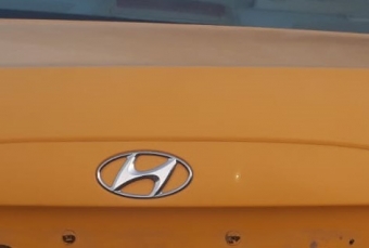 2005 2019 model hyundai accent era çıkma bagaj arma.