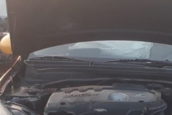 2005 2019 model hyundai accent era çıkma ön cam ızgarası.