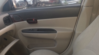 2005 2019 model hyundai accent era sökme sağ ön kapı döşemesi.