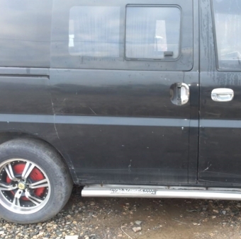 2005 model hyundai starex 2.5 crdi çıkma sağ arka dolu kapı