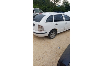 2005 skoda fabia arka dingil