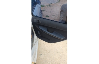 2005 skoda fabia sağ arka kapi cam krikosu manuel