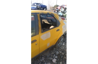 2006 model fiat albea 1.4 benzinli çıkma sol arka dolu kapı