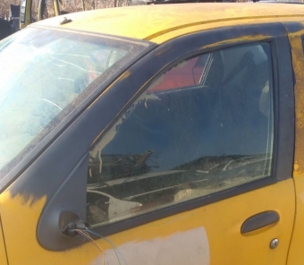 2006 model fiat albea 1.4 benzinli çıkma sol ön kapı camı
