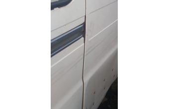 2006 model peugeot boxer 2.0 hdi çıkma sağ sürgü kapı rayı